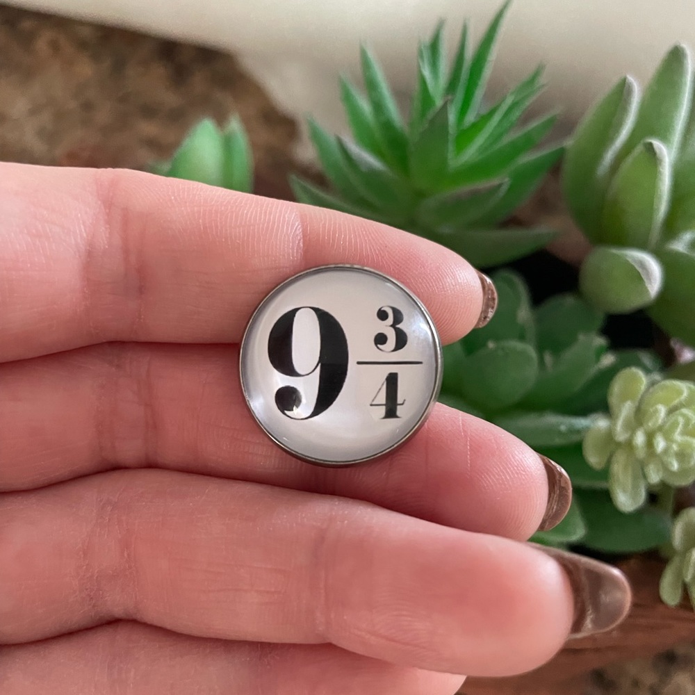 Harry Potter Pin - Picture 5 of 5